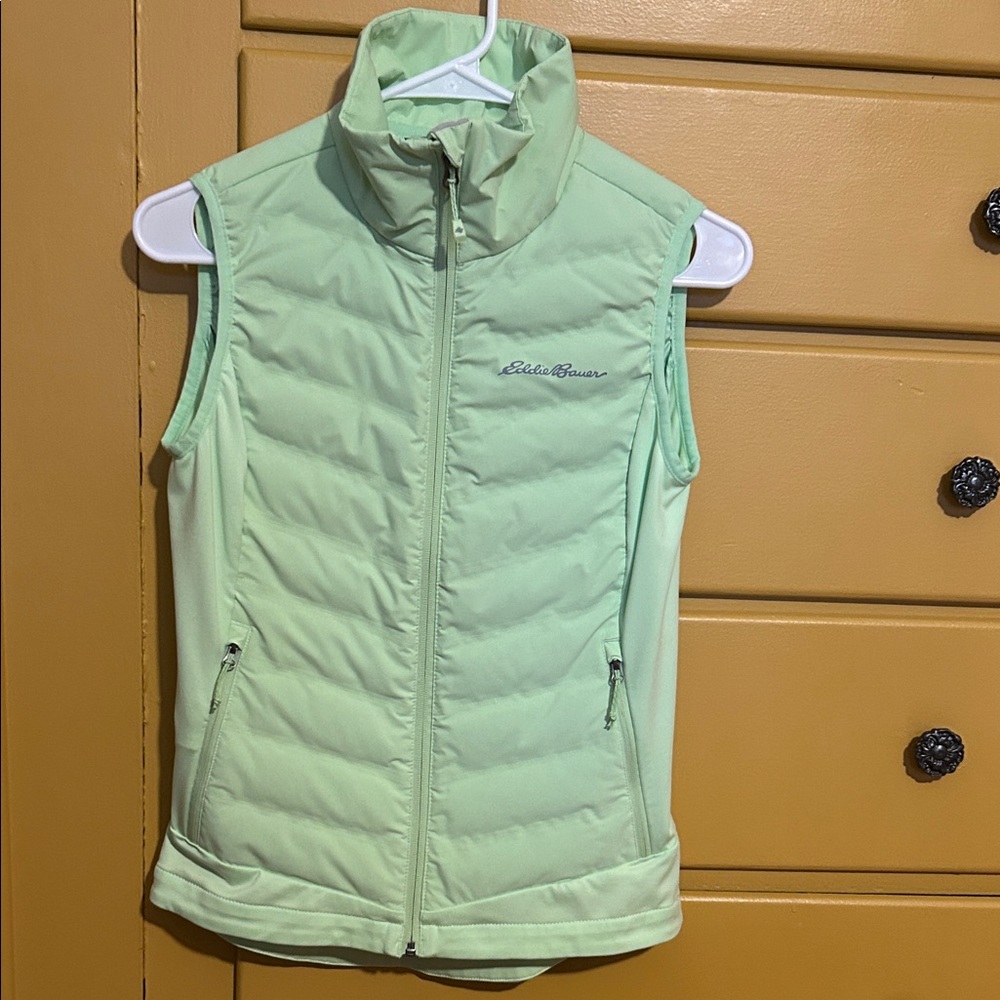Eddie Bauer Women's Mint Green Quilted Vest. NWOT